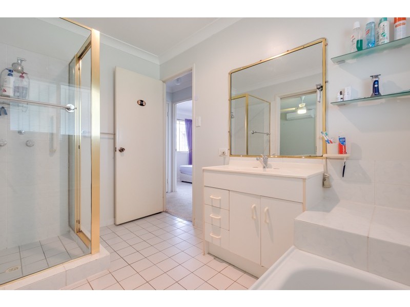 64 Kate Avenue, Deception Bay QLD 4508