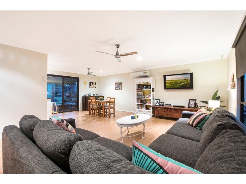 13 Stamp Street, Deception Bay QLD 4508