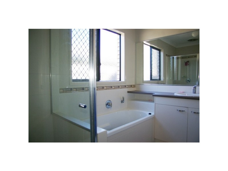 20 Whitlock Drive, Rothwell QLD 4022