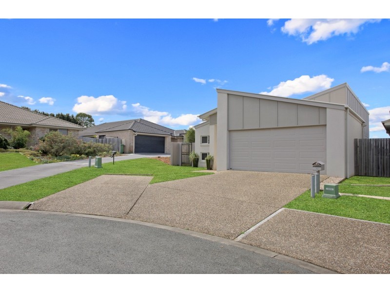 8a Canaipa Court, Rothwell QLD 4022