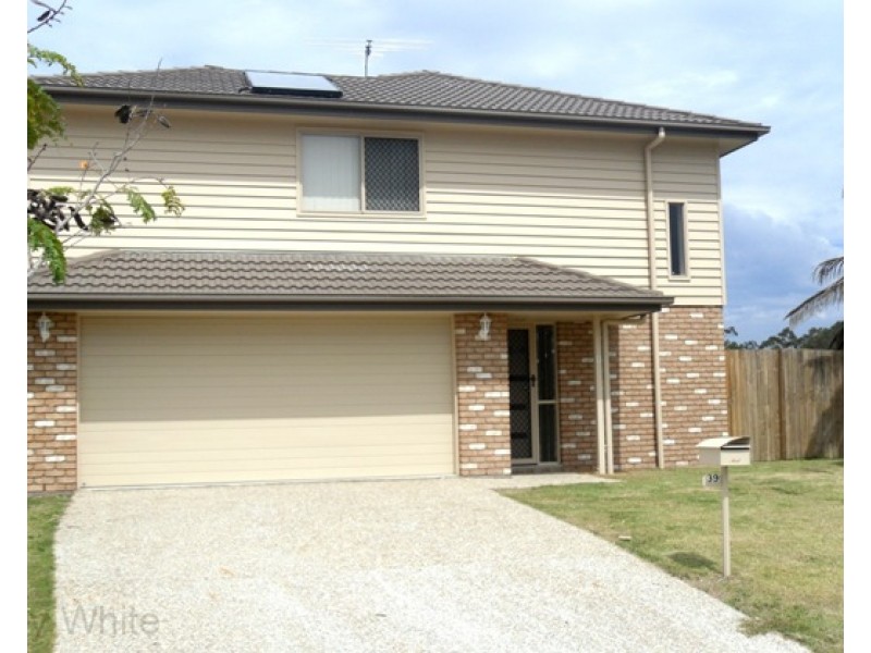 1/39 Amity Drive, Rothwell QLD 4022