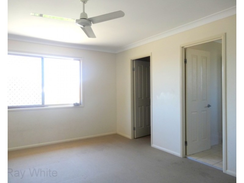 1/39 Amity Drive, Rothwell QLD 4022