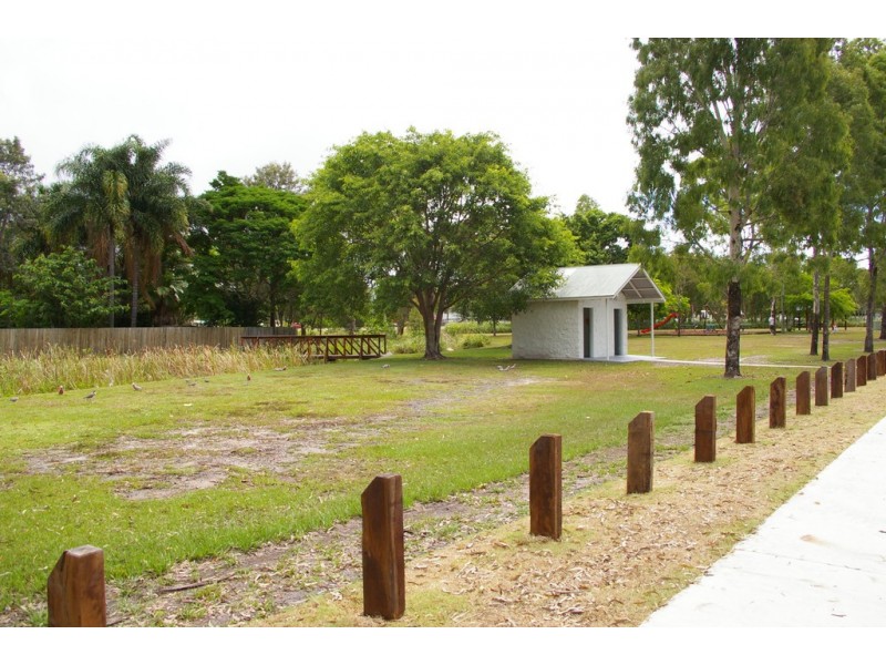2/119 Cross Street, Deception Bay QLD 4508