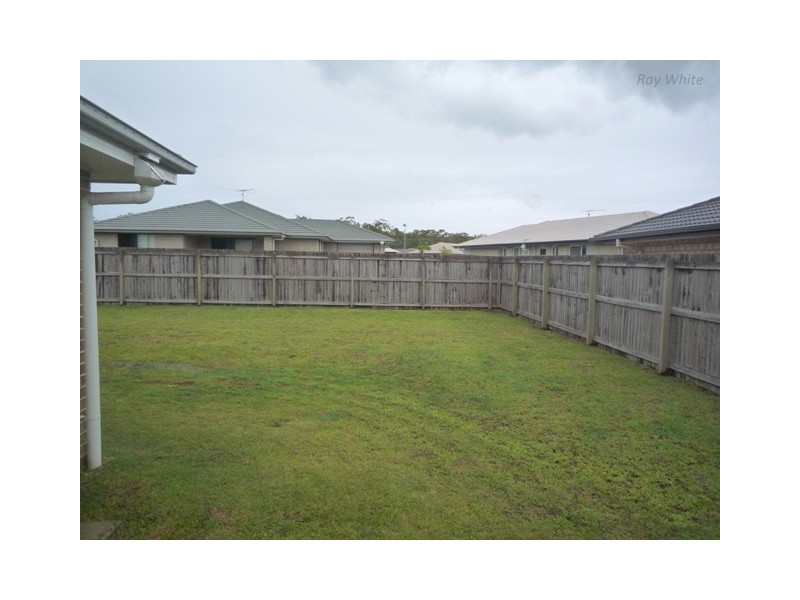 73 Sandstone Blvde, Ningi QLD 4511