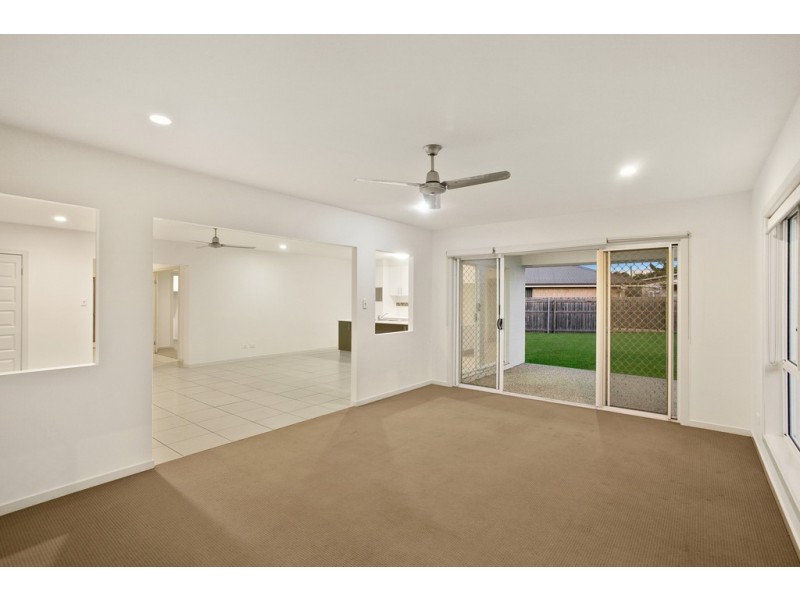 12 Caitlin Court, Rothwell QLD 4022