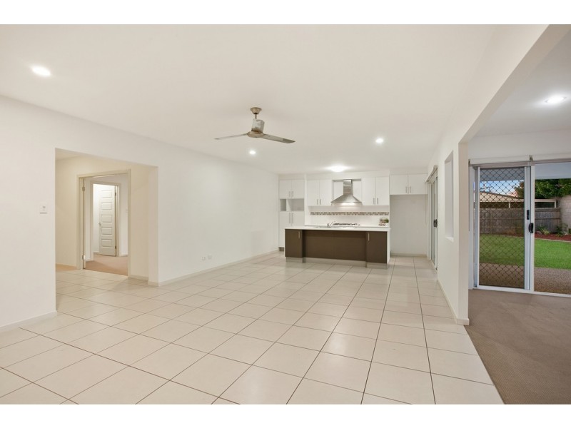 12 Caitlin Court, Rothwell QLD 4022
