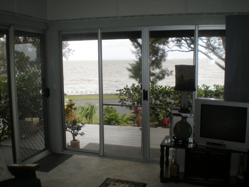 49 The Esplanade, Deception Bay QLD 4508