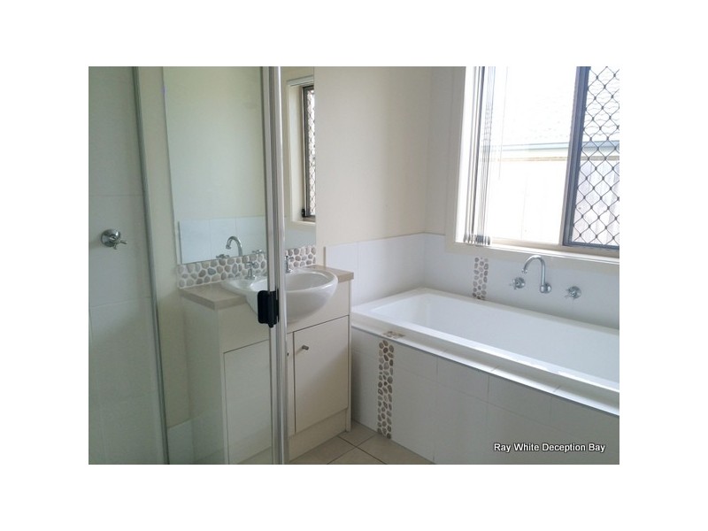 6 Watergum Crescent, Ningi QLD 4511