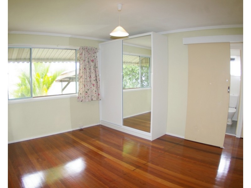 12 Summer Street, Deception Bay QLD 4508