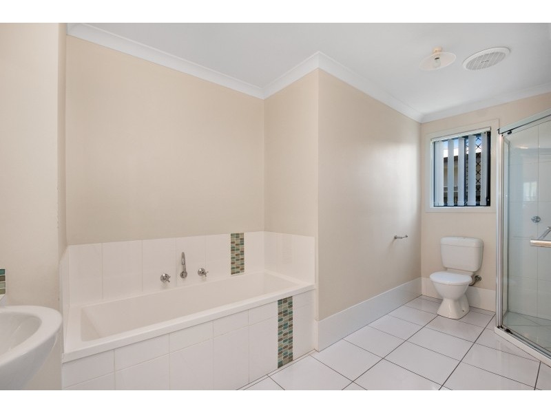 26 Broadleaf Place, Ningi QLD 4511