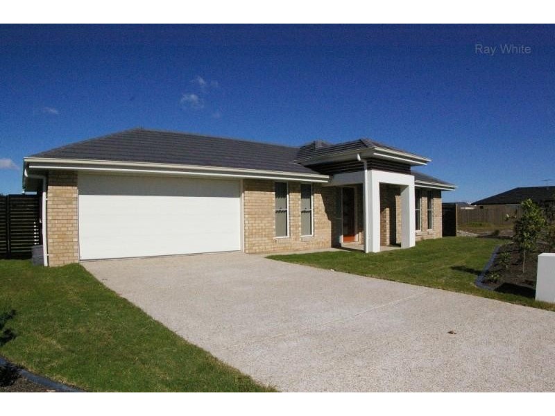 18 Dewdrop Place, Ningi QLD 4511