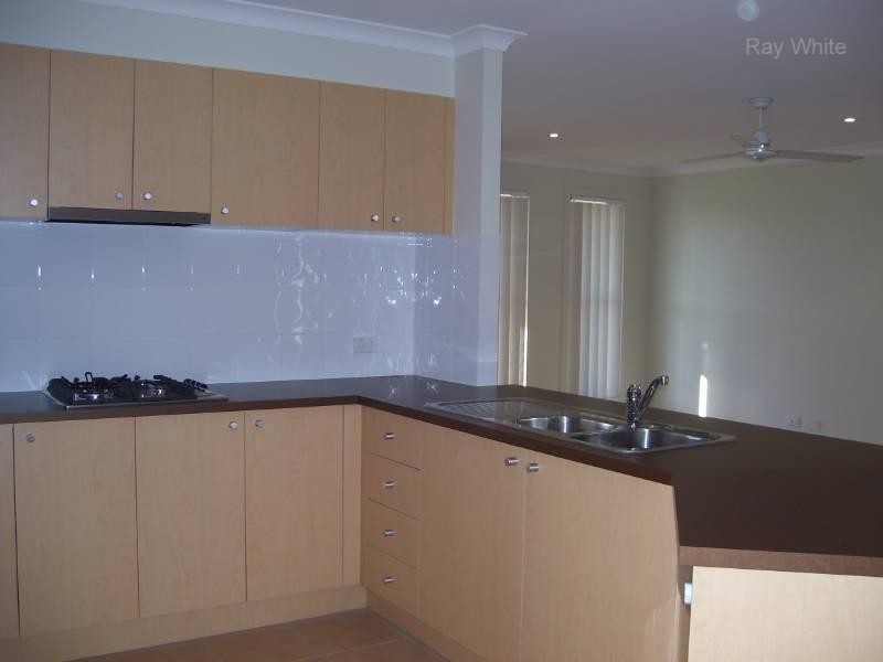 18 Dewdrop Place, Ningi QLD 4511
