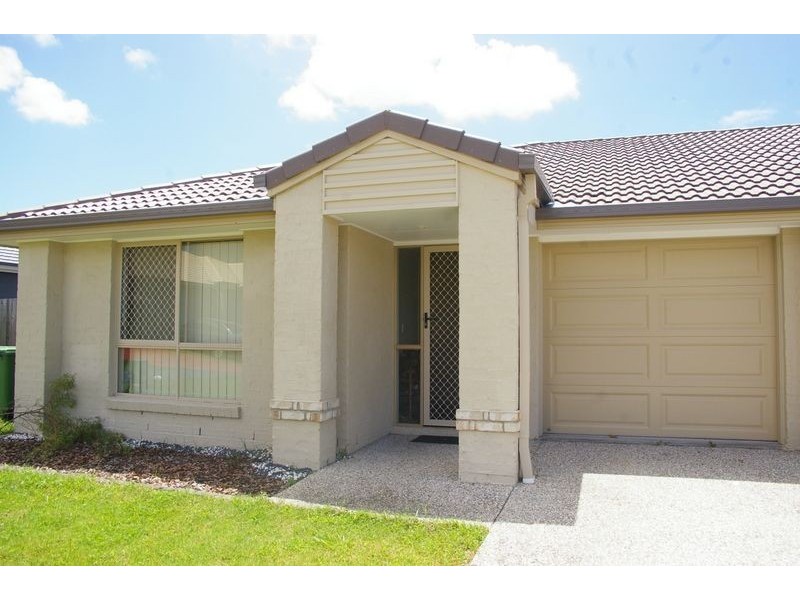 1/8 Arakoon Court, Rothwell QLD 4022