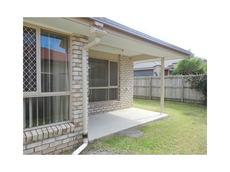 1/8 Arakoon Court, Rothwell QLD 4022