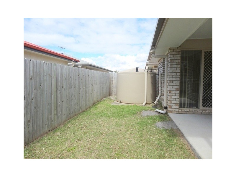 1/8 Arakoon Court, Rothwell QLD 4022