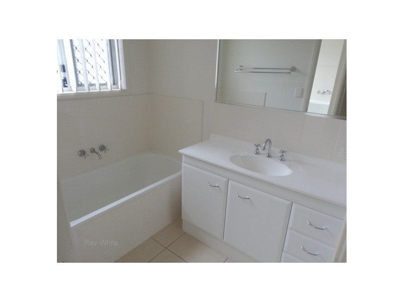 8 Canaipa Court, Rothwell QLD 4022