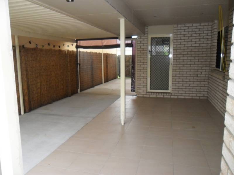 8 Jemma Street, Rothwell QLD 4022