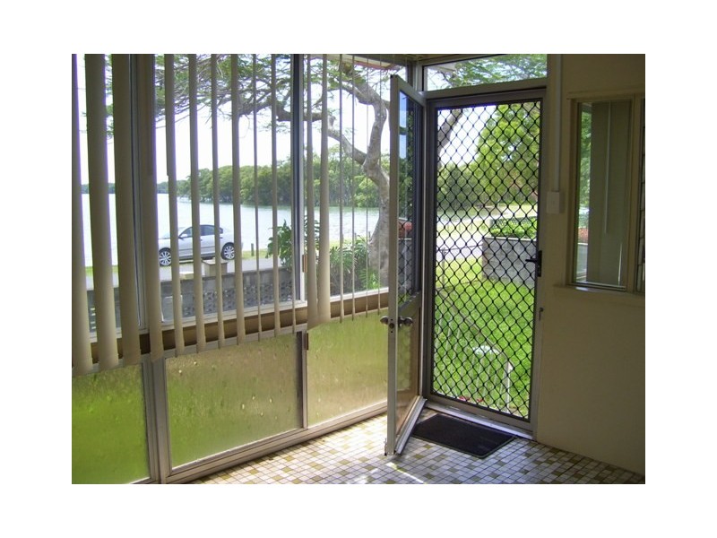 141 Esplanade South, Deception Bay QLD 4508
