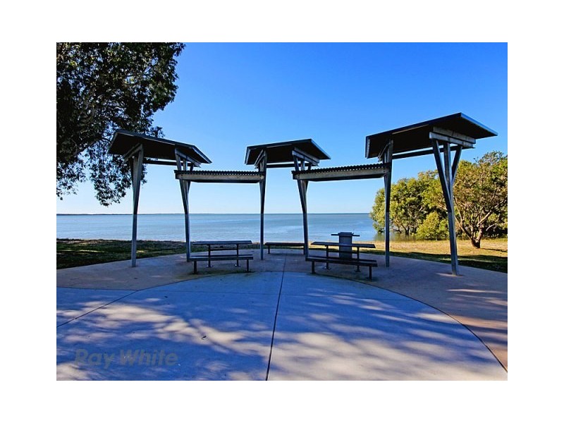 141 Esplanade South, Deception Bay QLD 4508