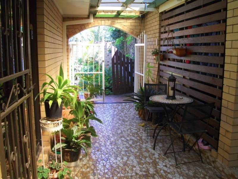 106 Cambridge Street, Rothwell QLD 4022