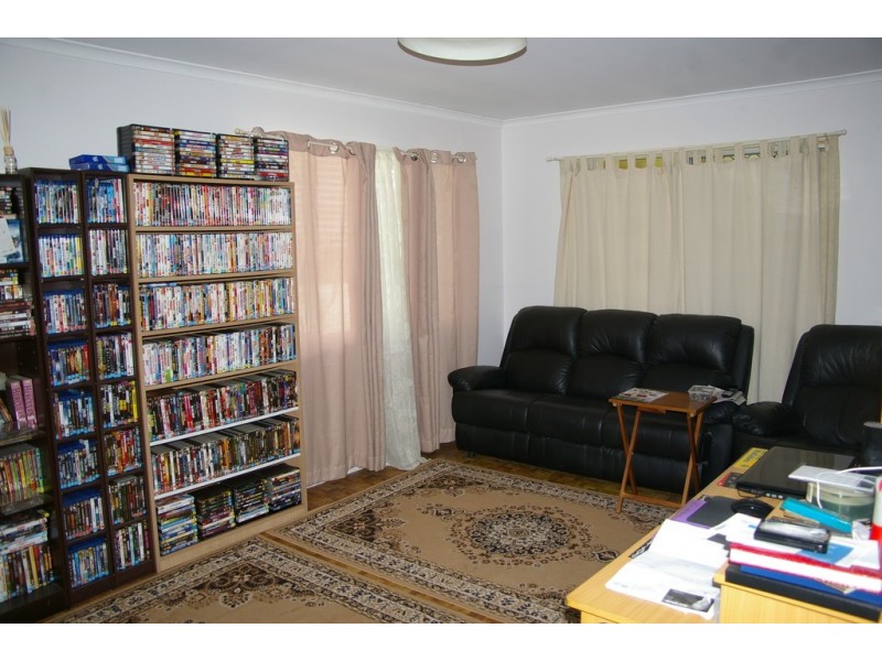 31 Windsor Place, Deception Bay QLD 4508
