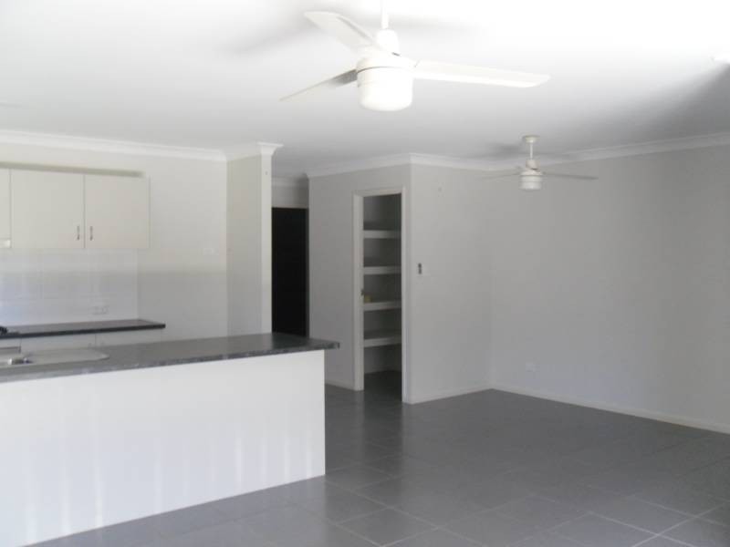 26 Hubner Drive, Rothwell QLD 4022