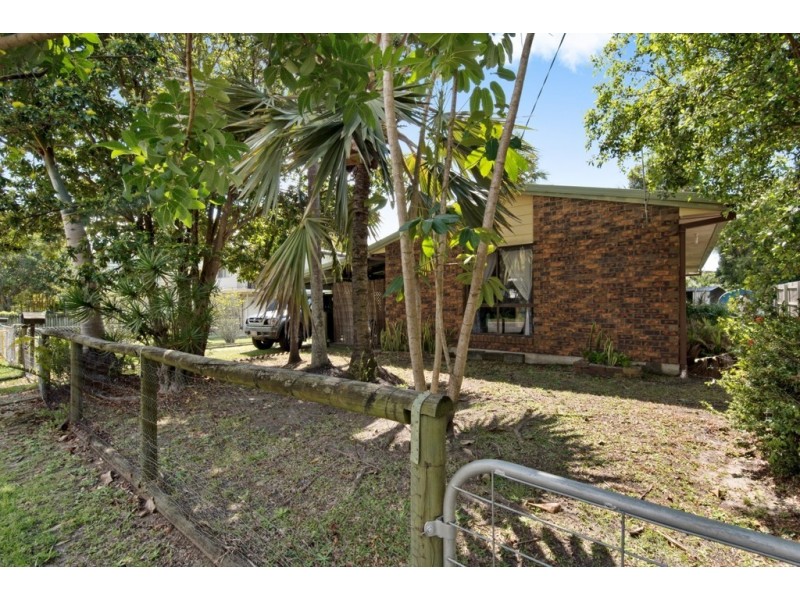 19 Central Avenue, Deception Bay QLD 4508