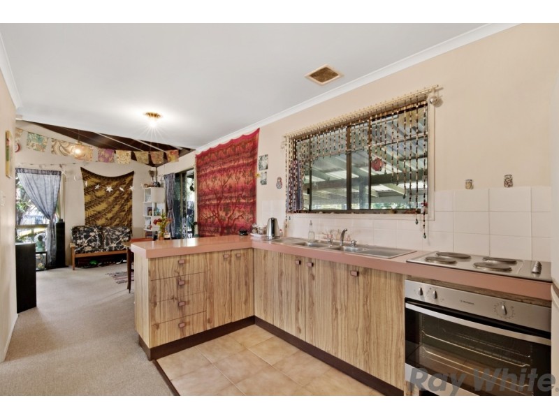 19 Central Avenue, Deception Bay QLD 4508