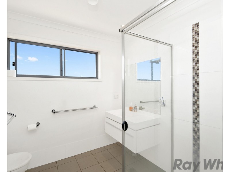 3/17 Lady Bowen Parade, Rothwell QLD 4022