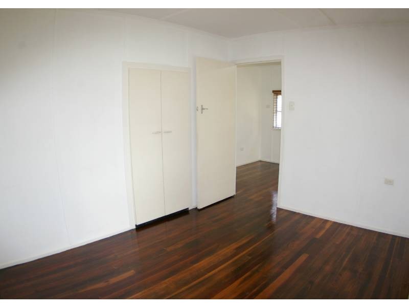 12 Summer Street, Deception Bay QLD 4508
