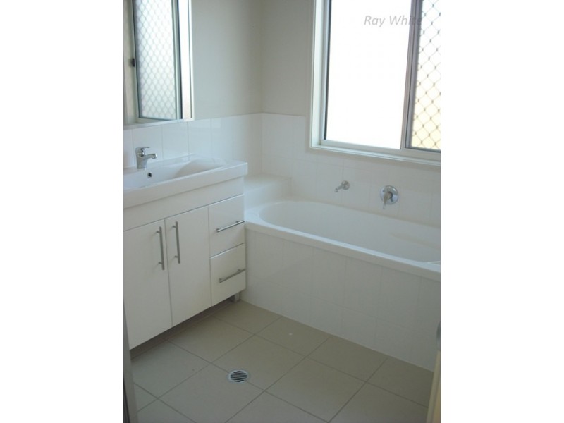 2 Wayland Circuit, Morayfield QLD 4506