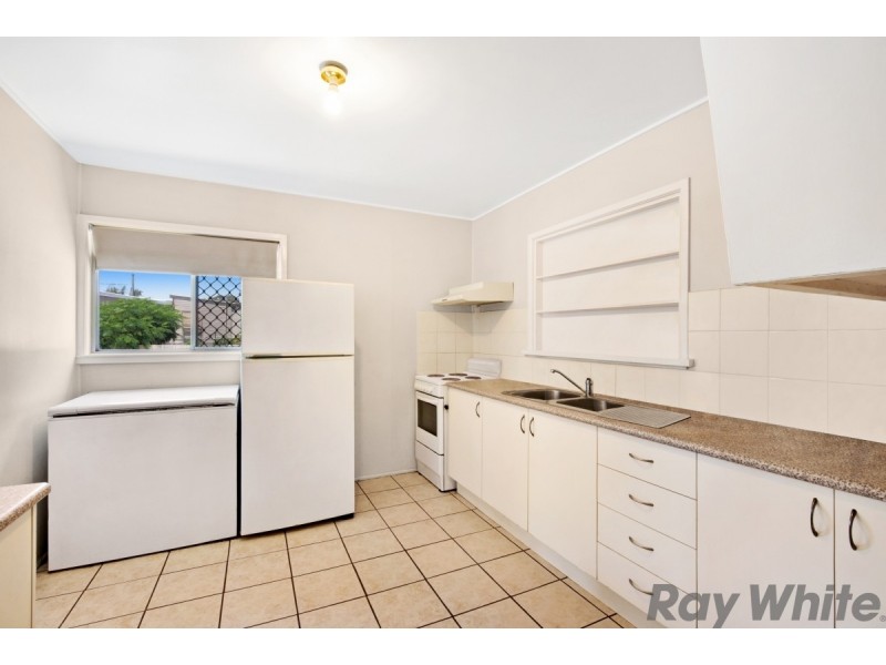 18 Windsor Place, Deception Bay QLD 4508