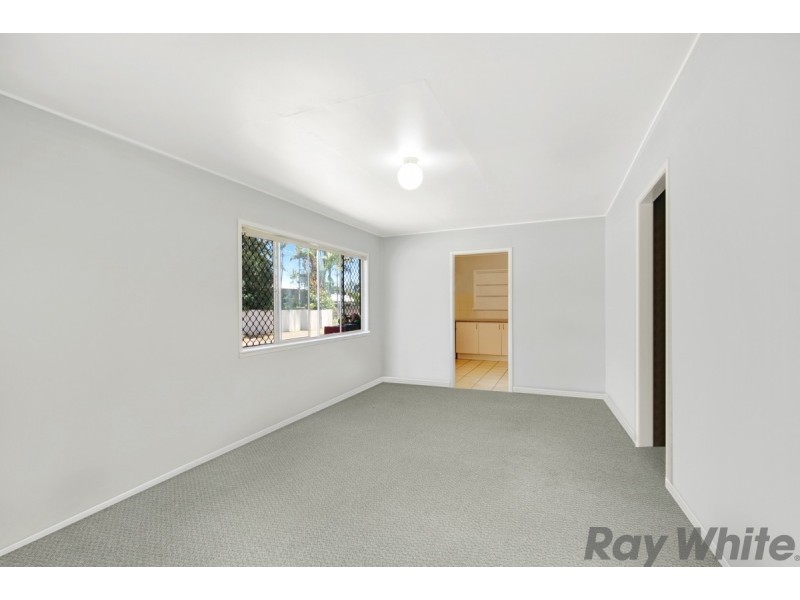 18 Windsor Place, Deception Bay QLD 4508