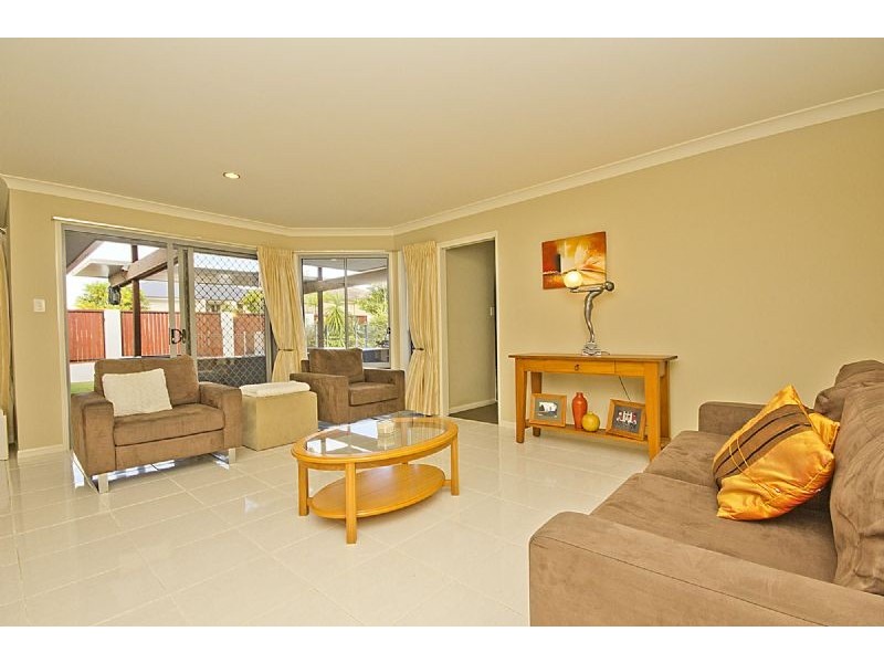 6 Wellington Road, Murrumba Downs QLD 4503