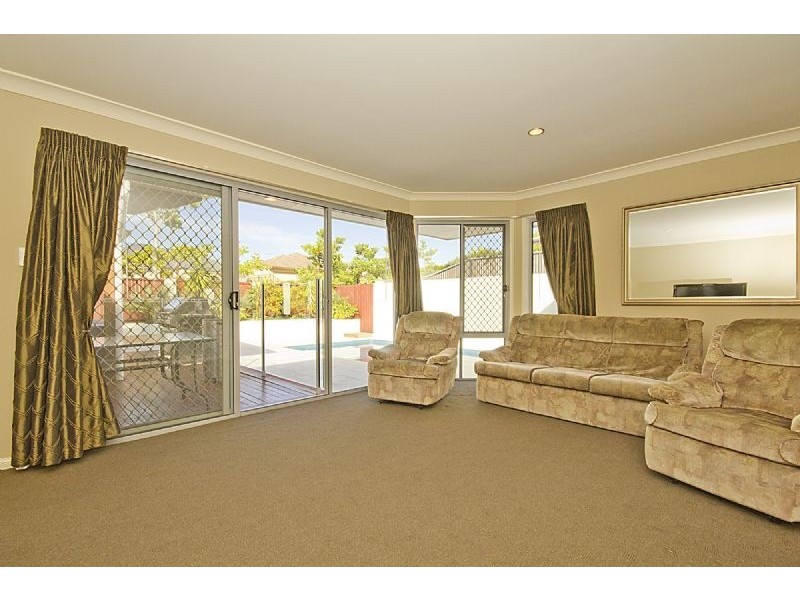 6 Wellington Road, Murrumba Downs QLD 4503