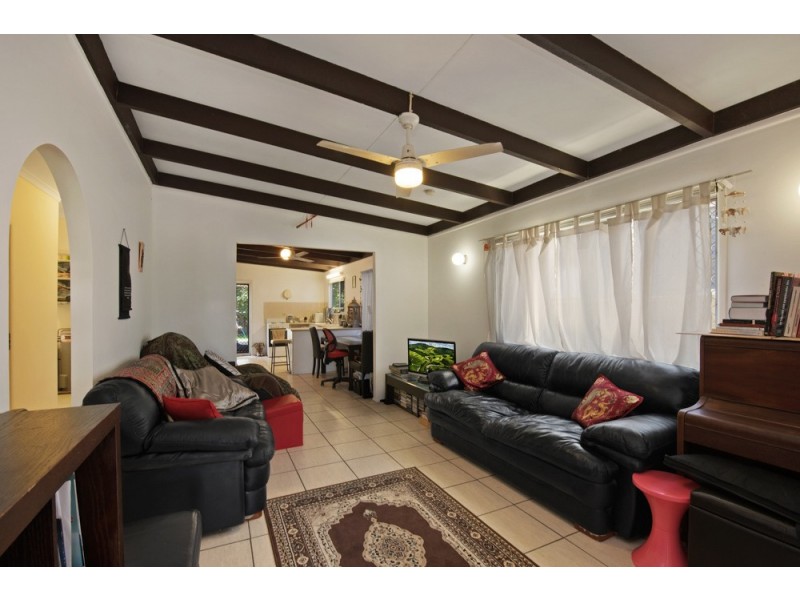 18 Porpoise Street, Deception Bay QLD 4508