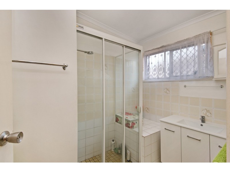 18 Porpoise Street, Deception Bay QLD 4508