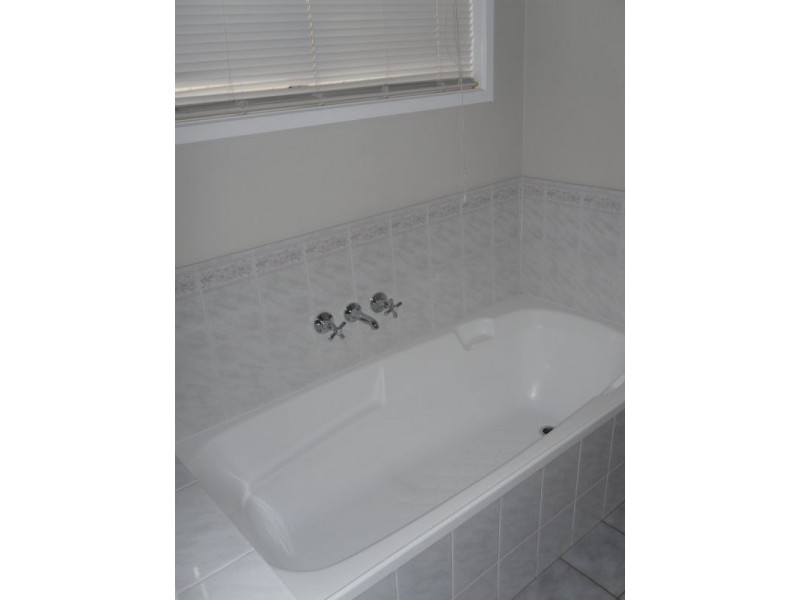 3 Barbara Court, Deception Bay QLD 4508