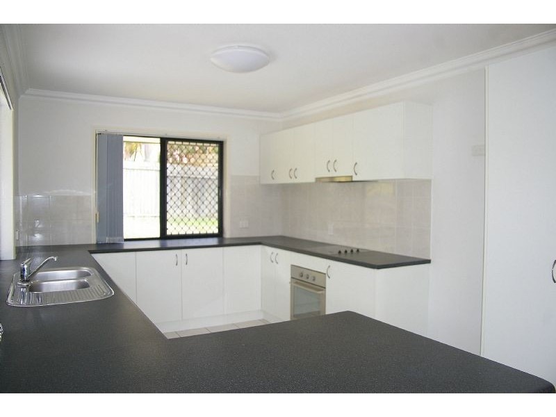 5 Nadine Place, Deception Bay QLD 4508