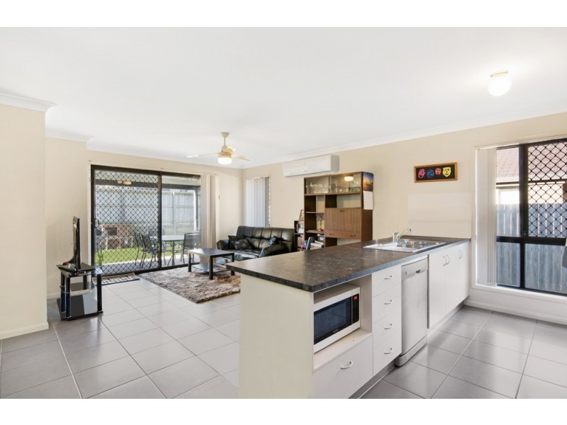 26 Hubner Drive, Rothwell QLD 4022