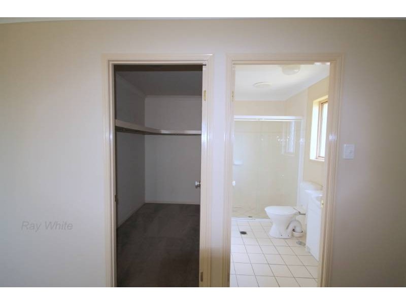 21 Cambridge Street, Rothwell QLD 4022