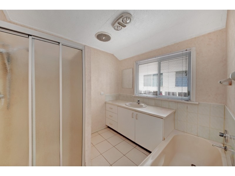 5 Silver Street, Deception Bay QLD 4508