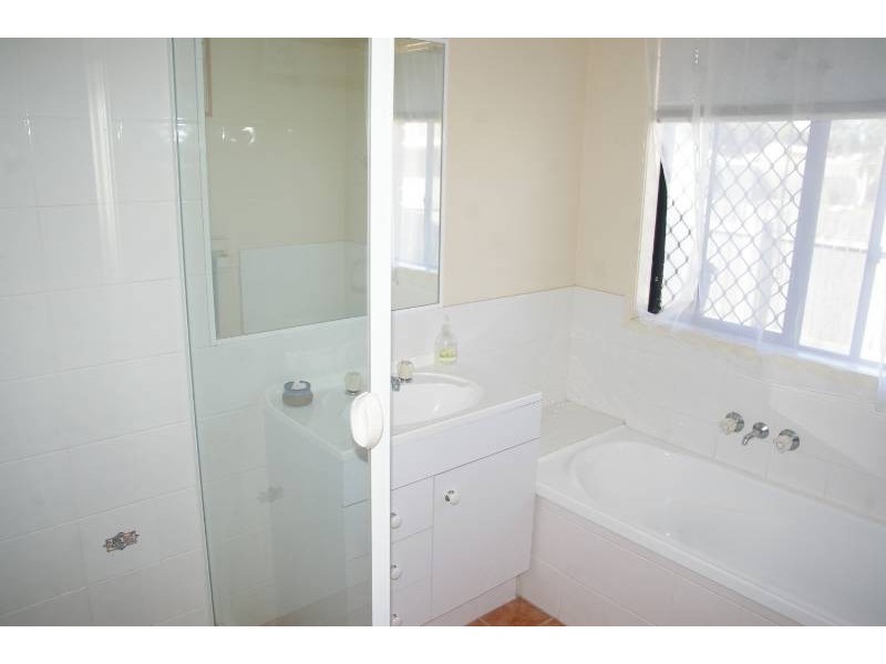 9 Andrea Court, Deception Bay QLD 4508