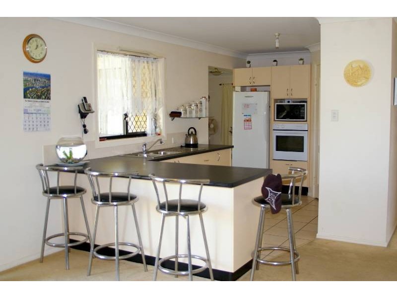 8 Cairns Crescent, Deception Bay QLD 4508