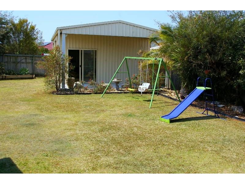 8 Cairns Crescent, Deception Bay QLD 4508