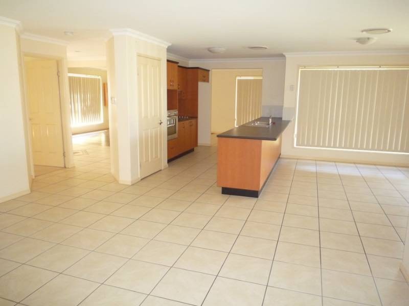 32 Yandina Place, Deception Bay QLD 4508