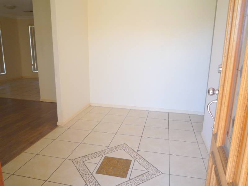 32 Yandina Place, Deception Bay QLD 4508