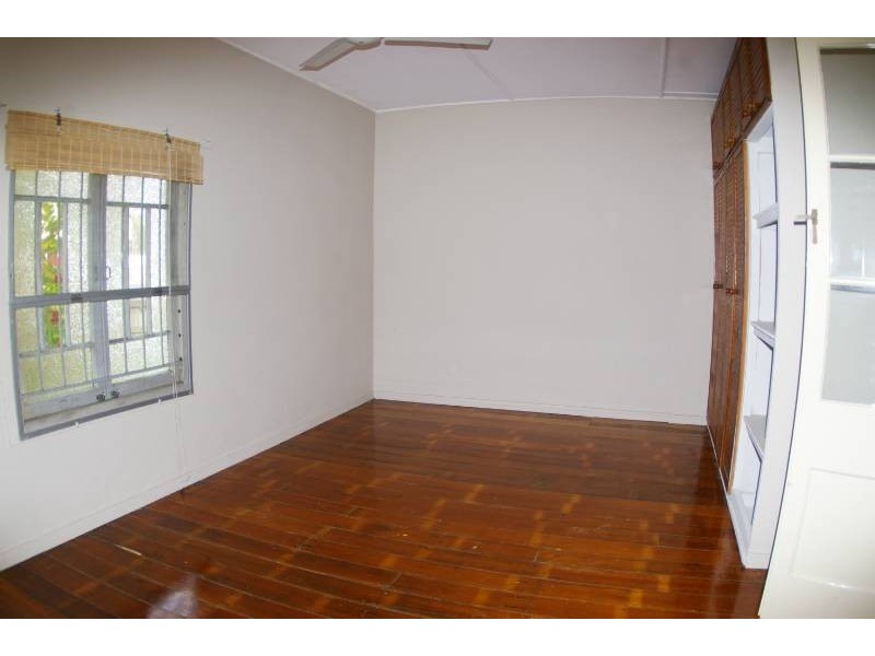 12 Lawnhill Avenue, Deception Bay QLD 4508