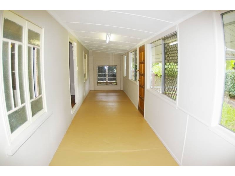 12 Lawnhill Avenue, Deception Bay QLD 4508