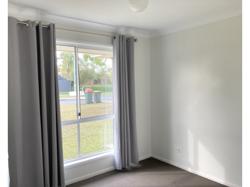 84 Moreton Downs Drive, Deception Bay QLD 4508